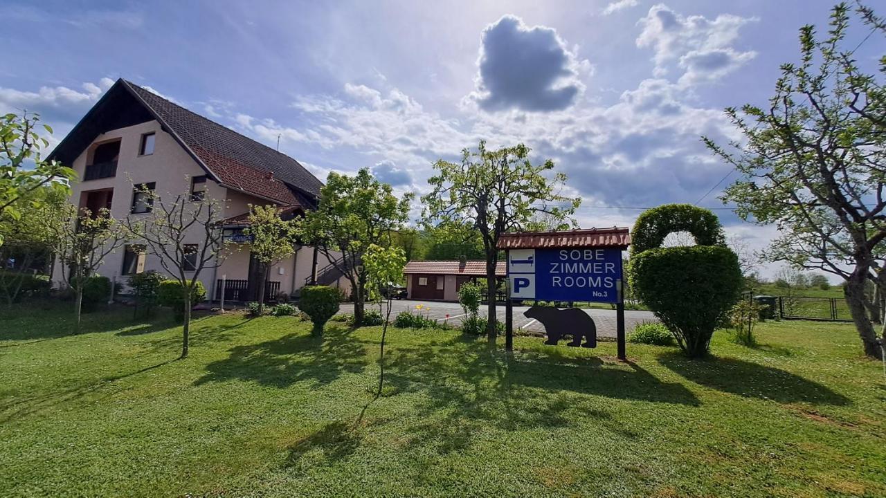 Family Puskaric Hotel Slunj Exterior photo