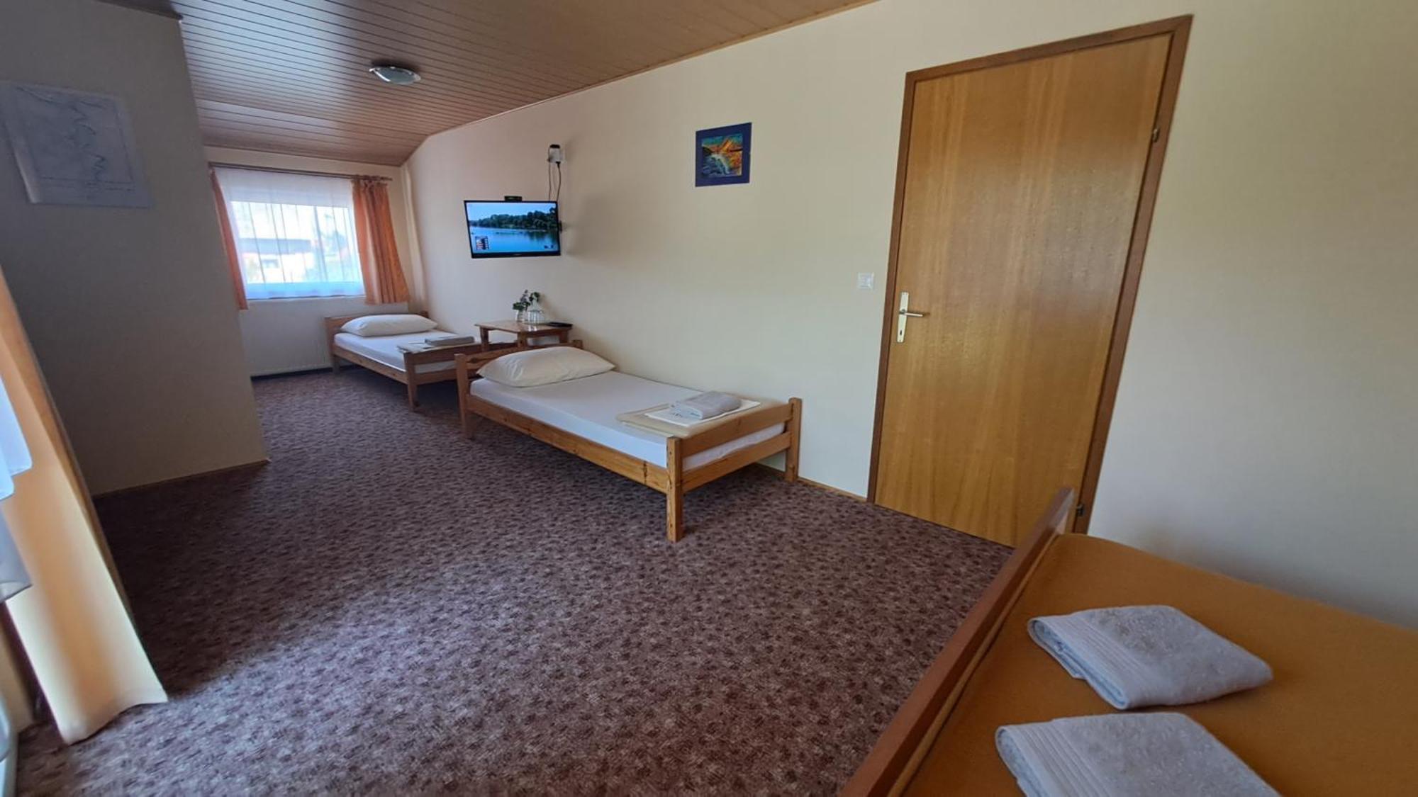 Family Puskaric Hotel Slunj Exterior photo